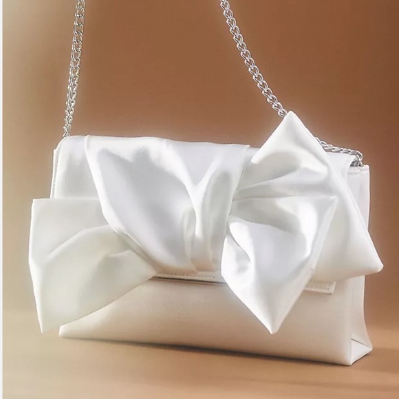 Jewel by Badgley Mischka Delilah Clutch - Picture 1 of 4
